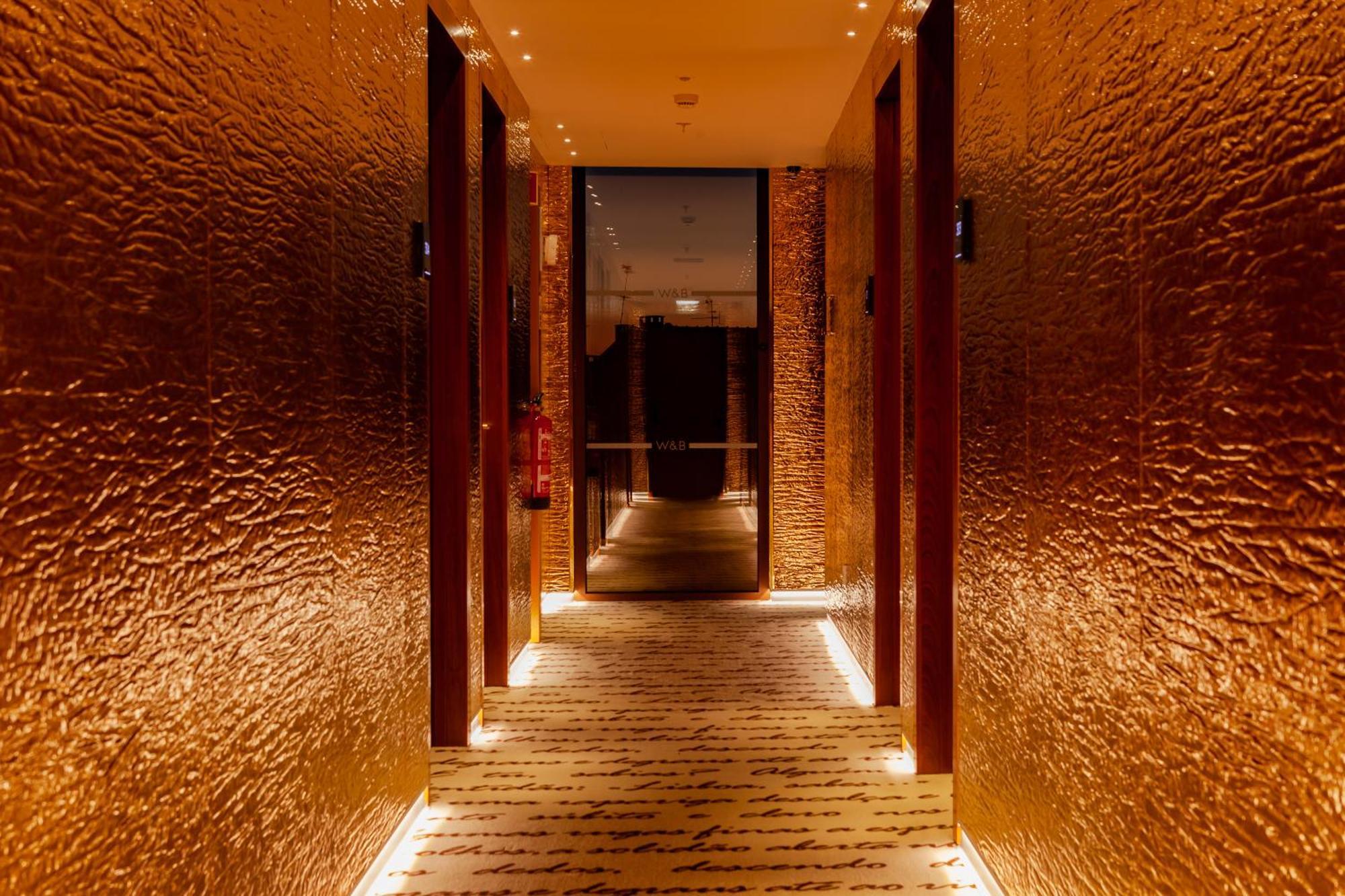 Wine & Books Lisboa Hotel Exterior photo The interior of the hotel